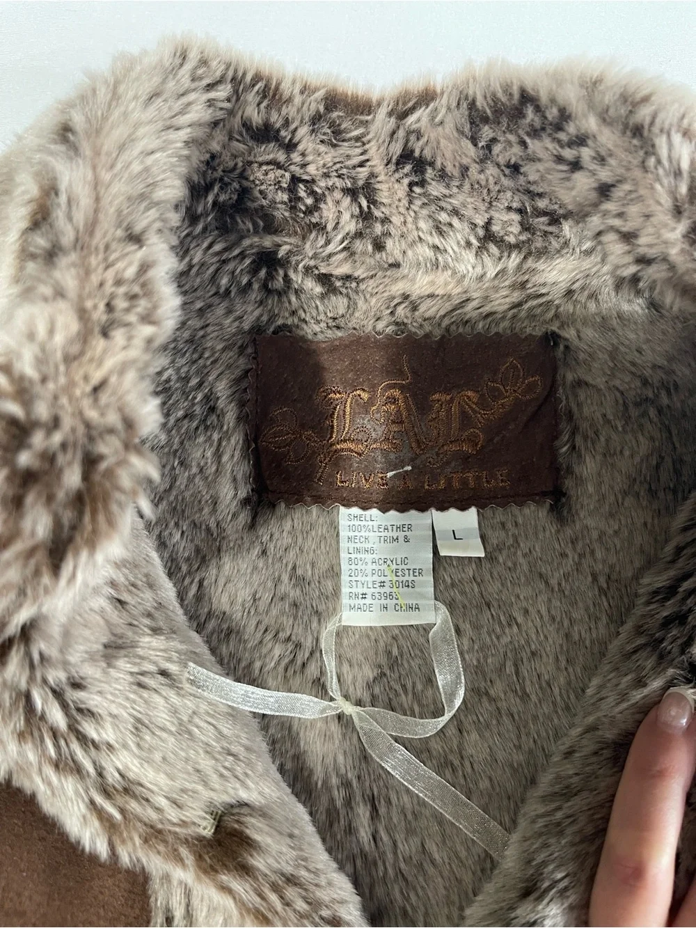 Live a Little Brown Leather Faux Fur Trim Western Cowgirl Vest Size Large - Picture 9 of 15